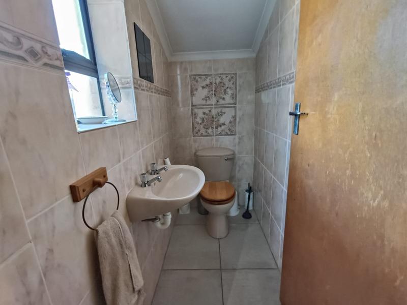 4 Bedroom Property for Sale in Bergsig Western Cape